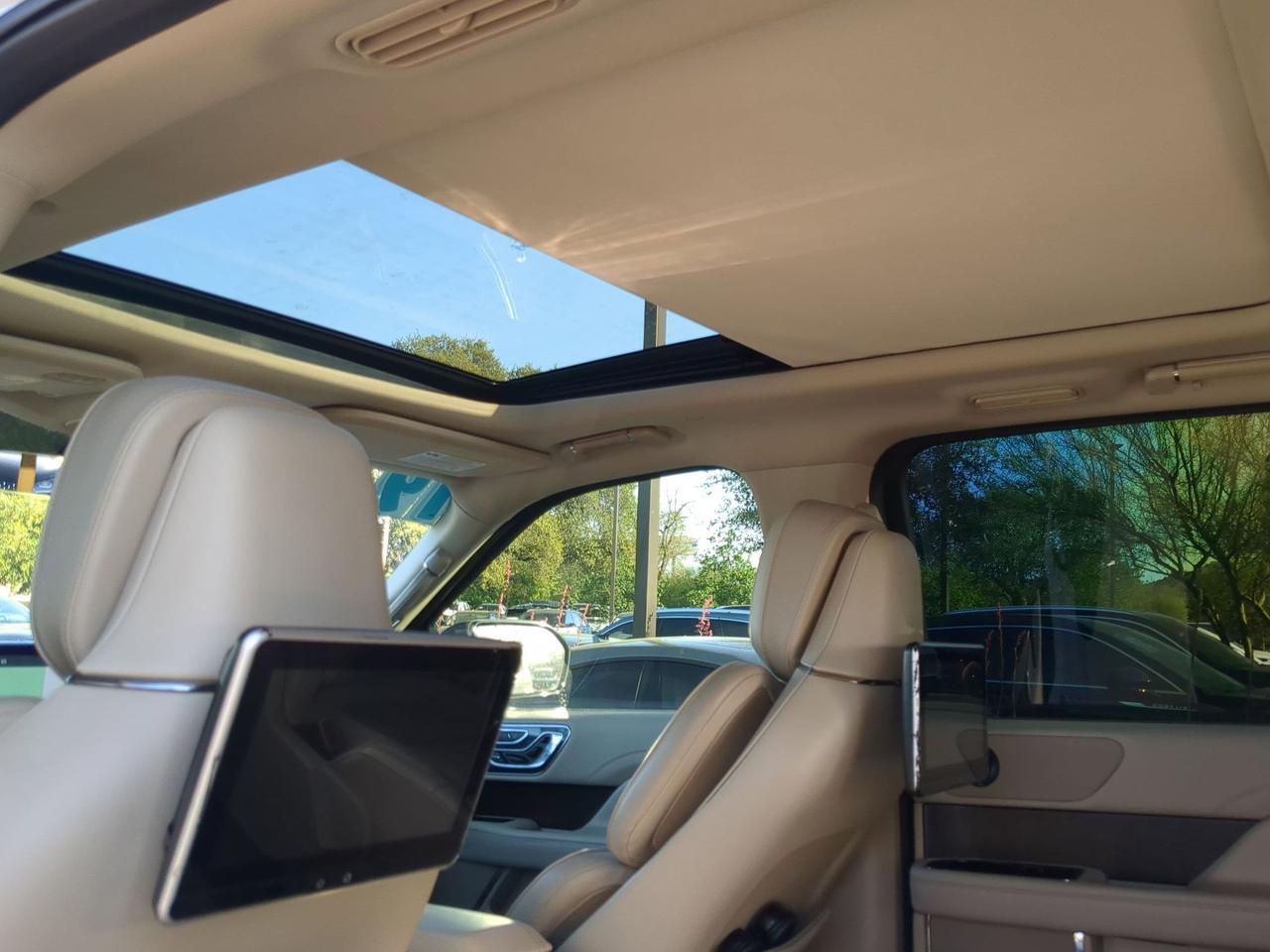 2019 Lincoln Navigator Select