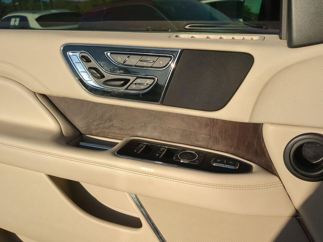 2019 Lincoln Navigator Select