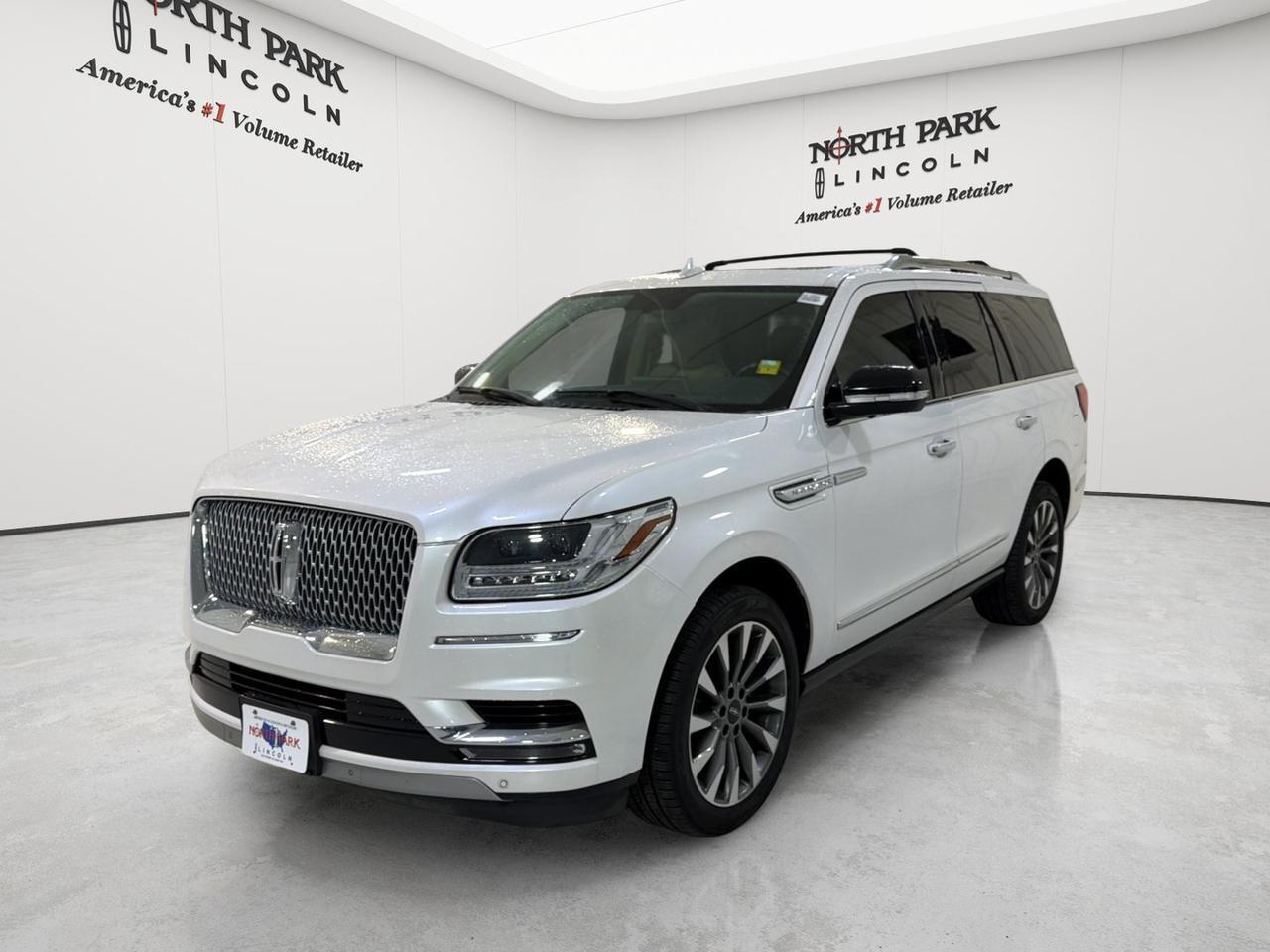2019 Lincoln Navigator Select
