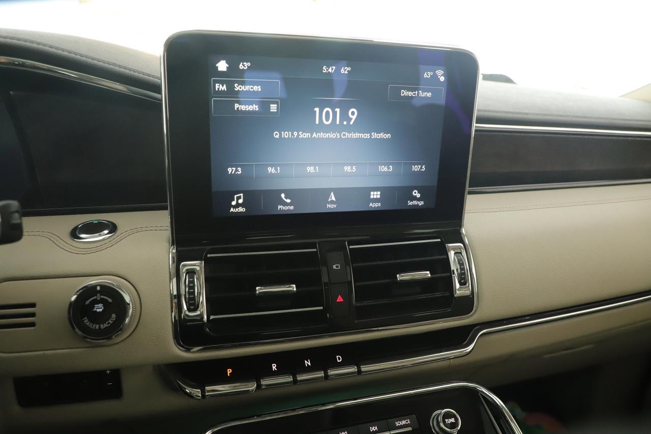 2019 Lincoln Navigator Select