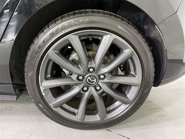 2019 Mazda Mazda3 Preferred Hatchback photo 2