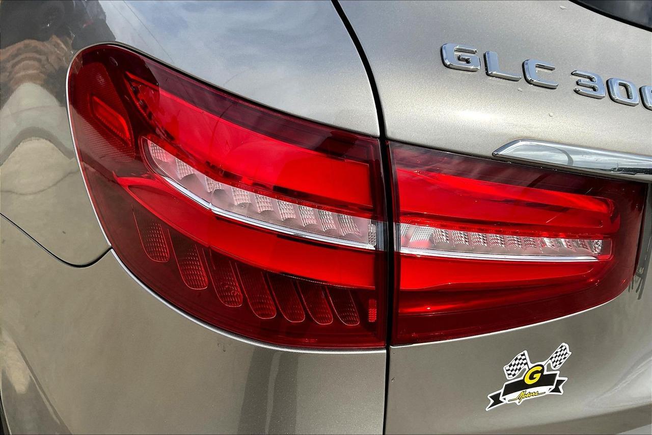 2019 MERCEDES-BENZ GLC 300 4MATIC Houston TX