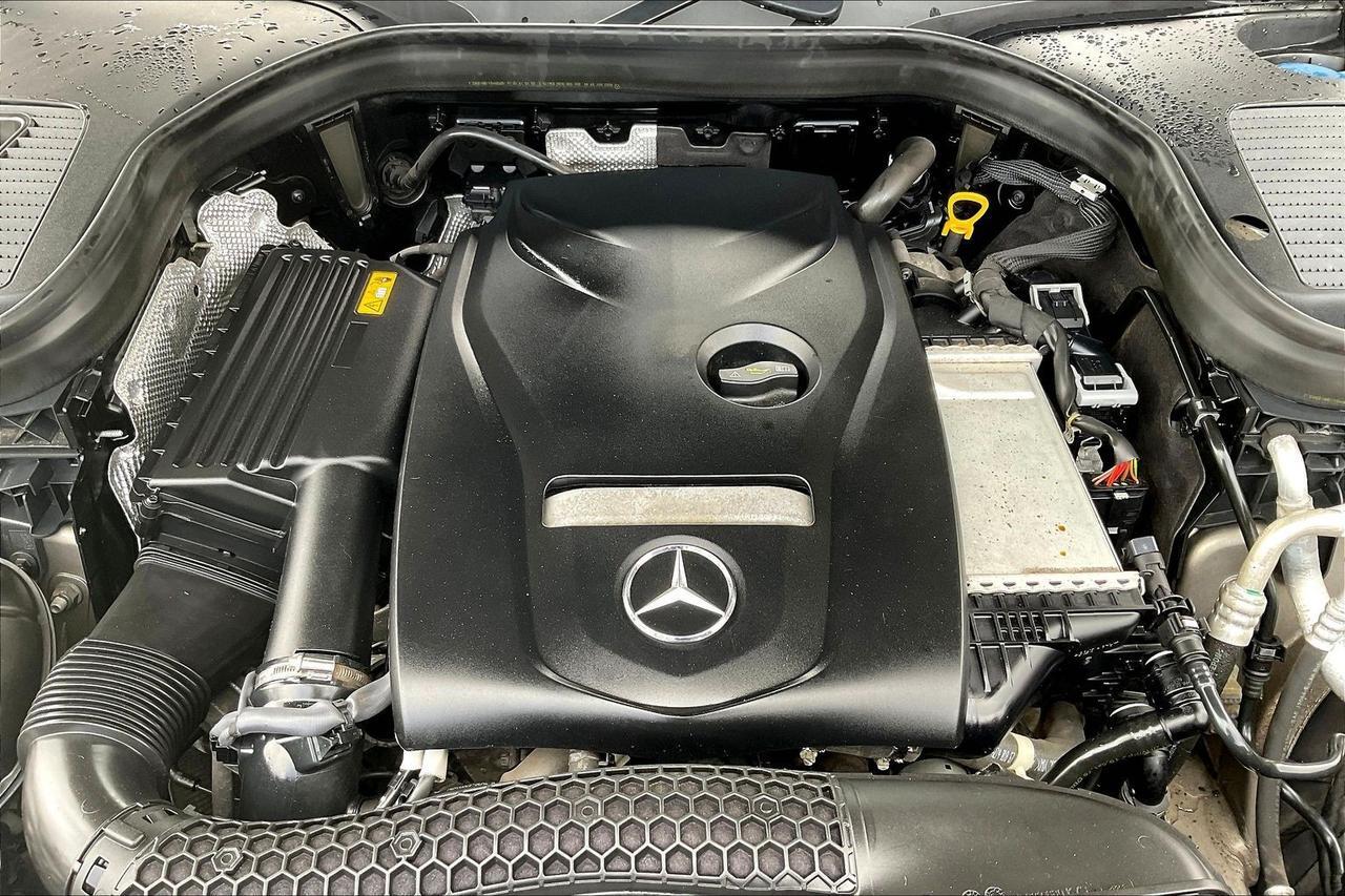 2019 MERCEDES-BENZ GLC 300 4MATIC Houston TX