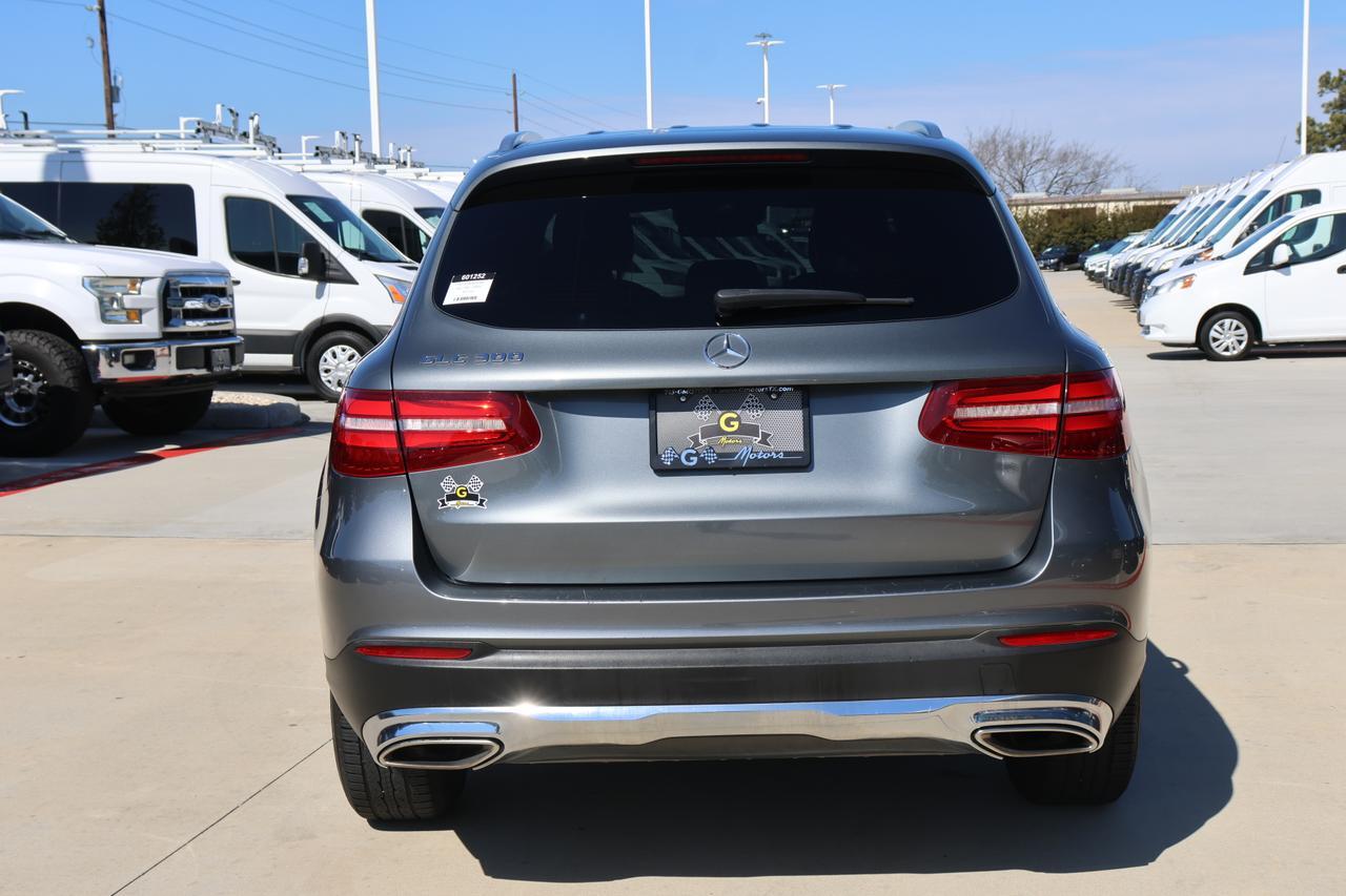 2019 MERCEDES-BENZ GLC 300 Houston TX