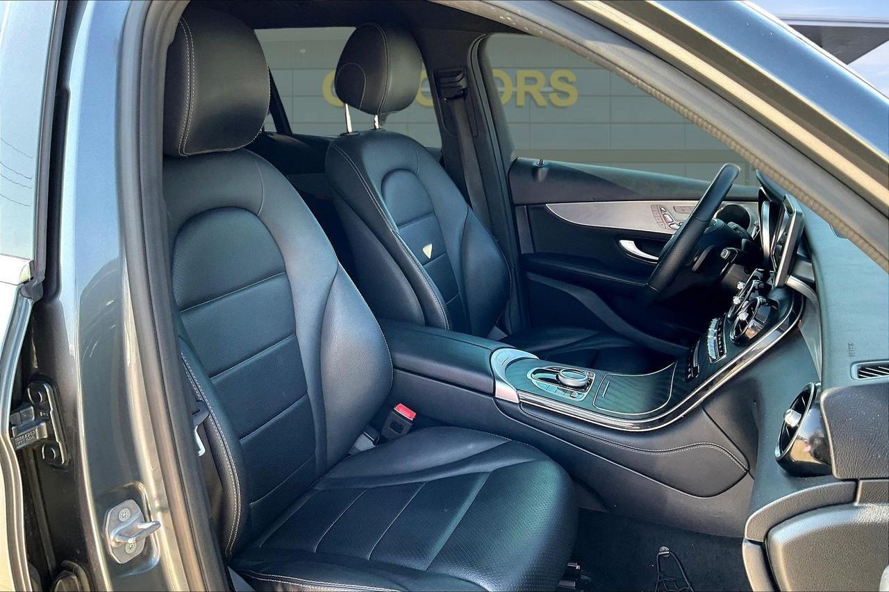 2019 MERCEDES-BENZ GLC 300 Houston TX