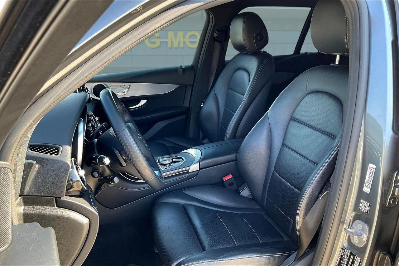 2019 MERCEDES-BENZ GLC 300 Houston TX