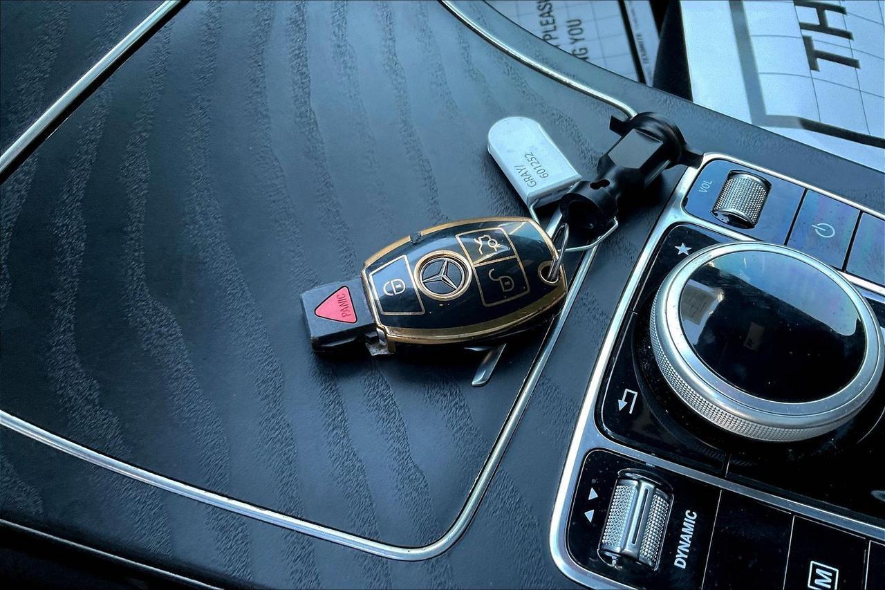 2019 MERCEDES-BENZ GLC 300 Houston TX