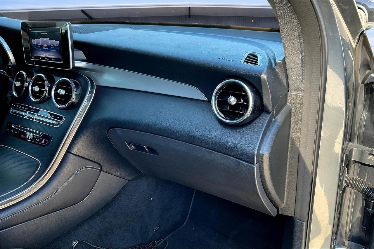 2019 MERCEDES-BENZ GLC 300 Houston TX