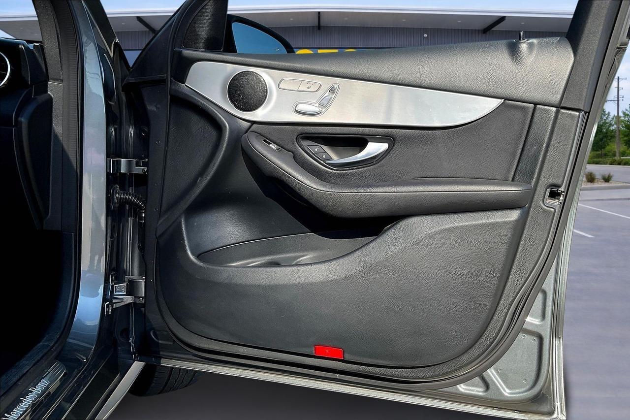 2019 MERCEDES-BENZ GLC 300 Houston TX