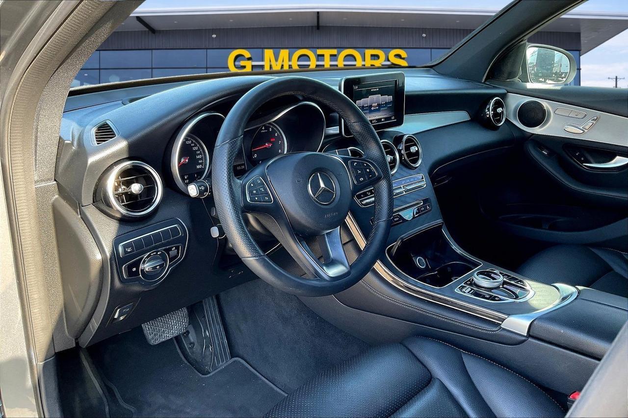 2019 MERCEDES-BENZ GLC 300 Houston TX