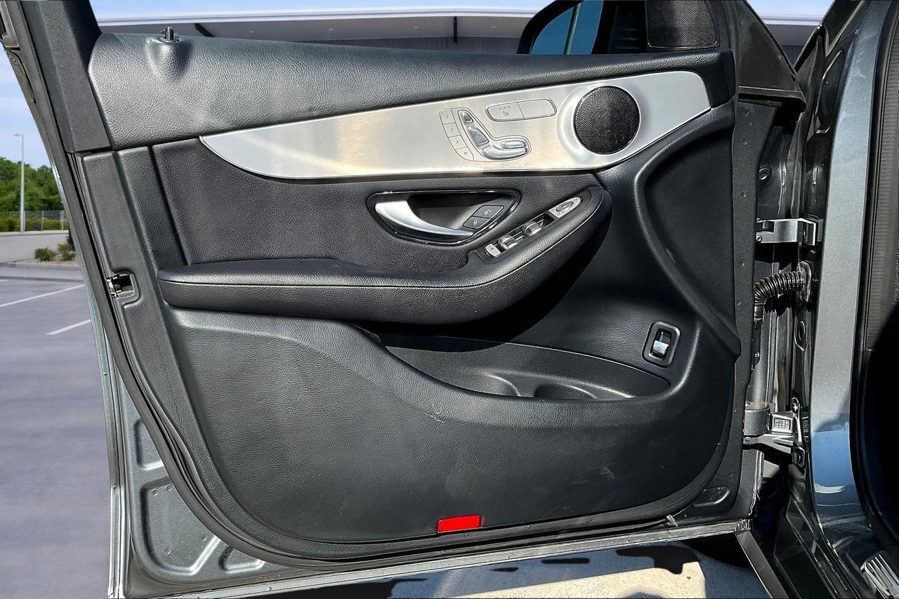 2019 MERCEDES-BENZ GLC 300 Houston TX