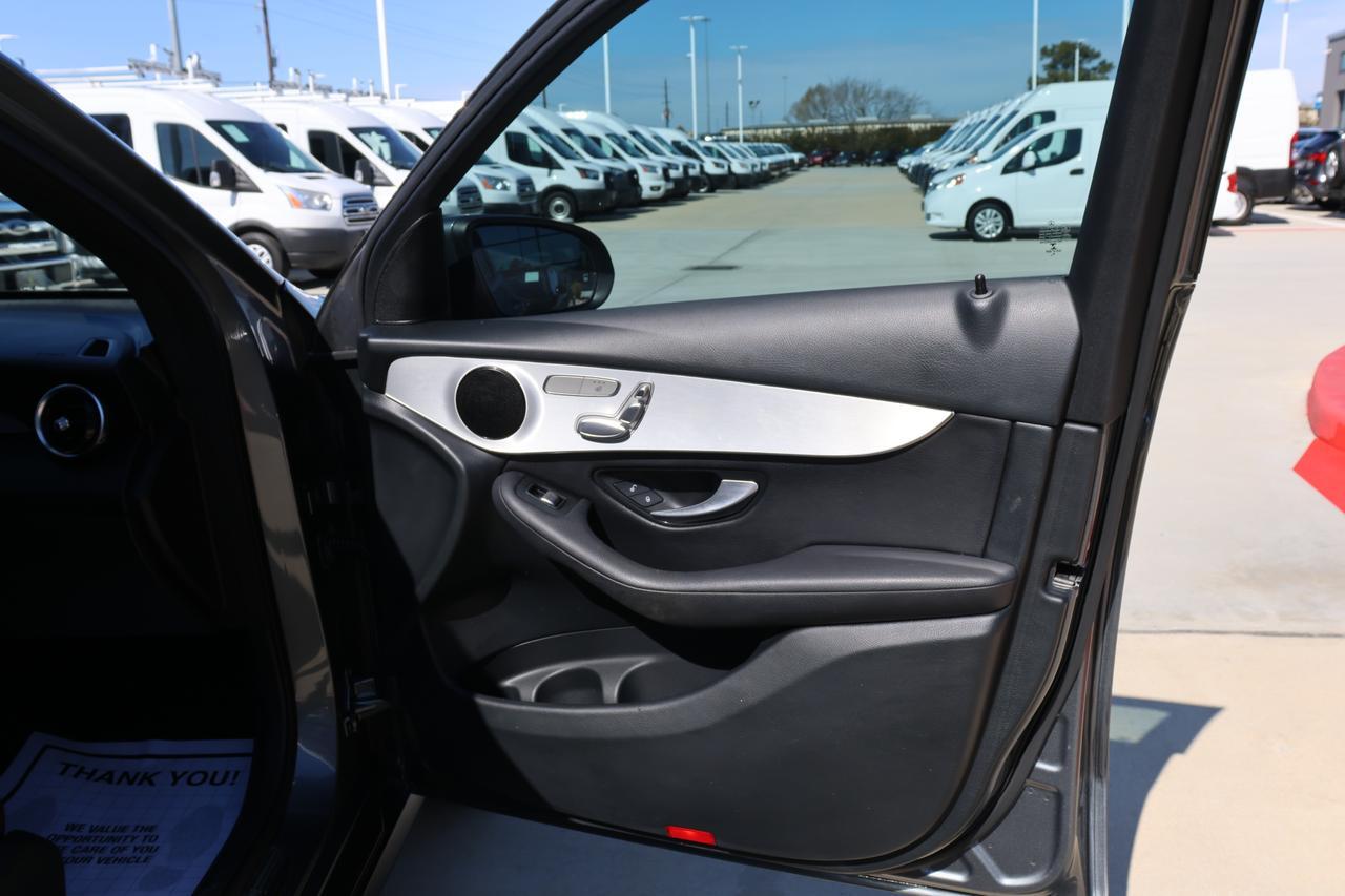 2019 MERCEDES-BENZ GLC 300 Houston TX