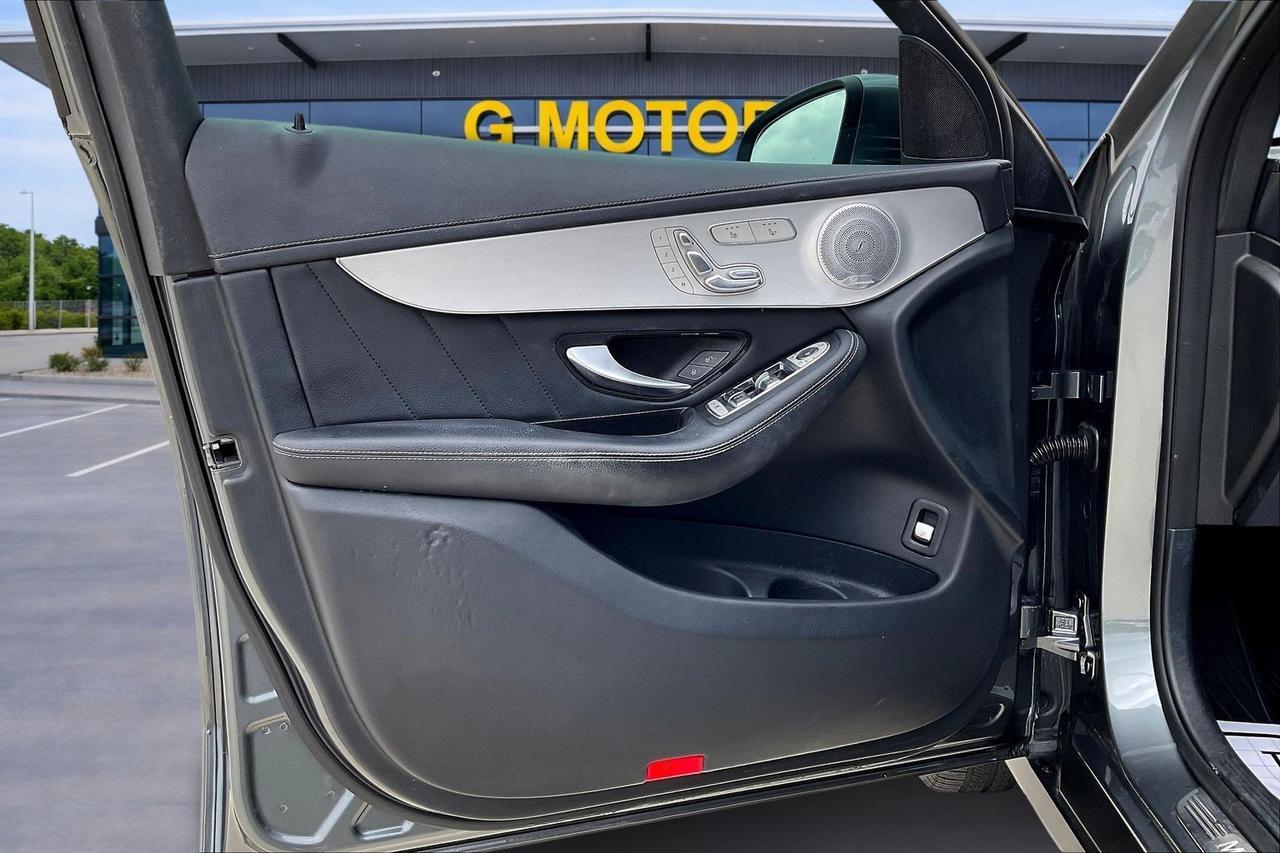 2019 MERCEDES-BENZ GLC COUPE 300 4MATIC Houston TX