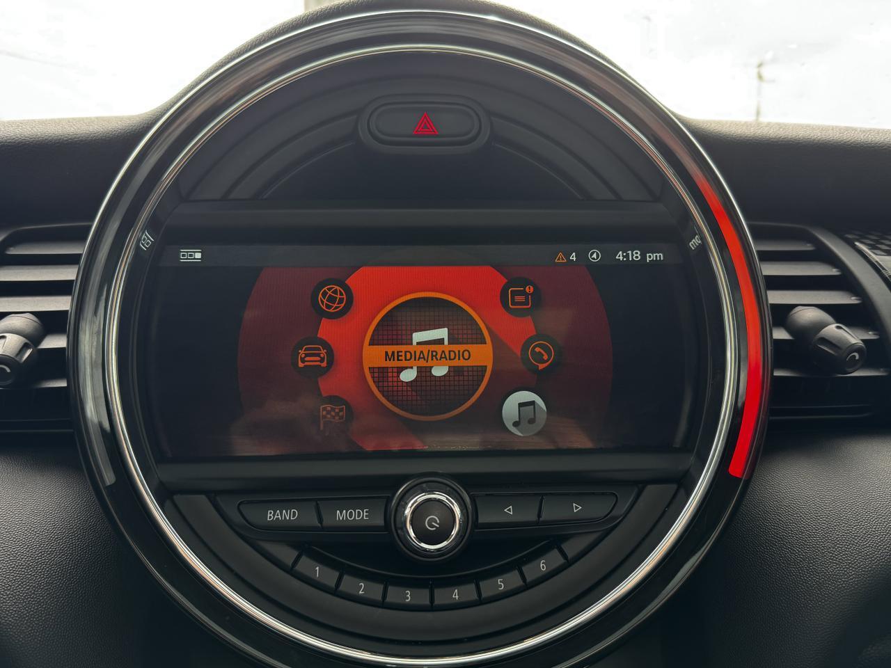 2019 MINI Cooper S 5 Door FWD Hatchback | Low KMs | Backup Camera | 44L Fuel Tank Redwater AB