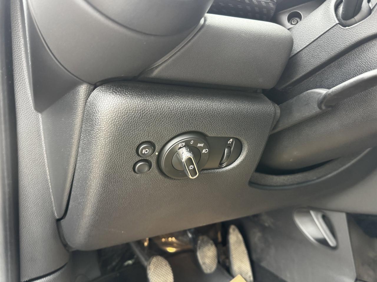 2019 MINI Cooper S 5 Door FWD Hatchback | Low KMs | Backup Camera | 44L Fuel Tank Redwater AB