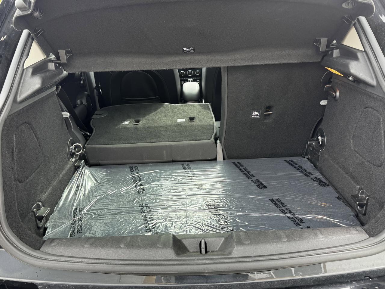 2019 MINI Cooper S 5 Door FWD Hatchback | Low KMs | Backup Camera | 44L Fuel Tank Redwater AB