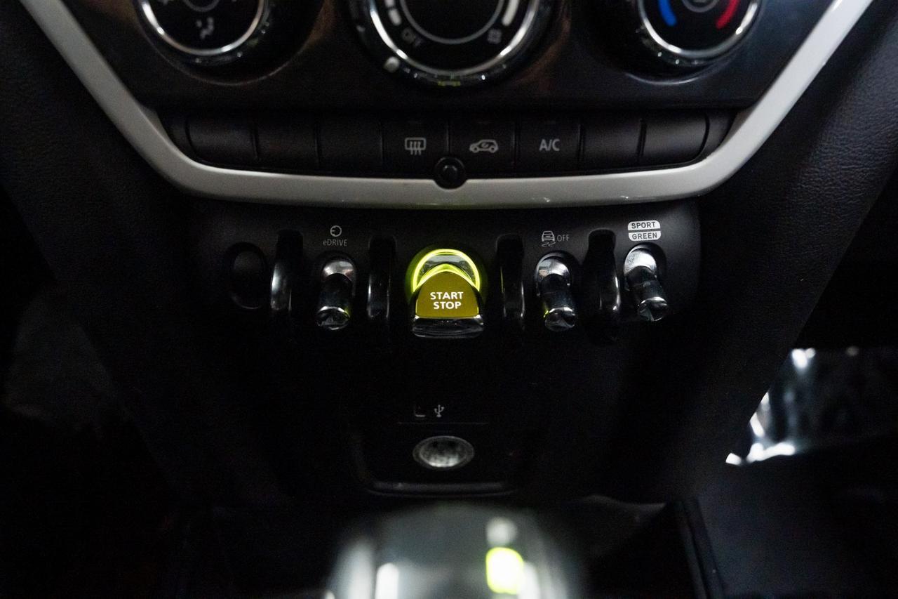 2019 MINI Cooper S E Countryman Classic Trim Plug-In Hybrid Panoramic Roof Portland OR