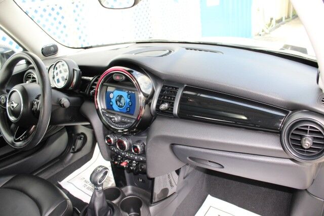 2019 MINI Hardtop MOONROOF Cooper Melbourne FL