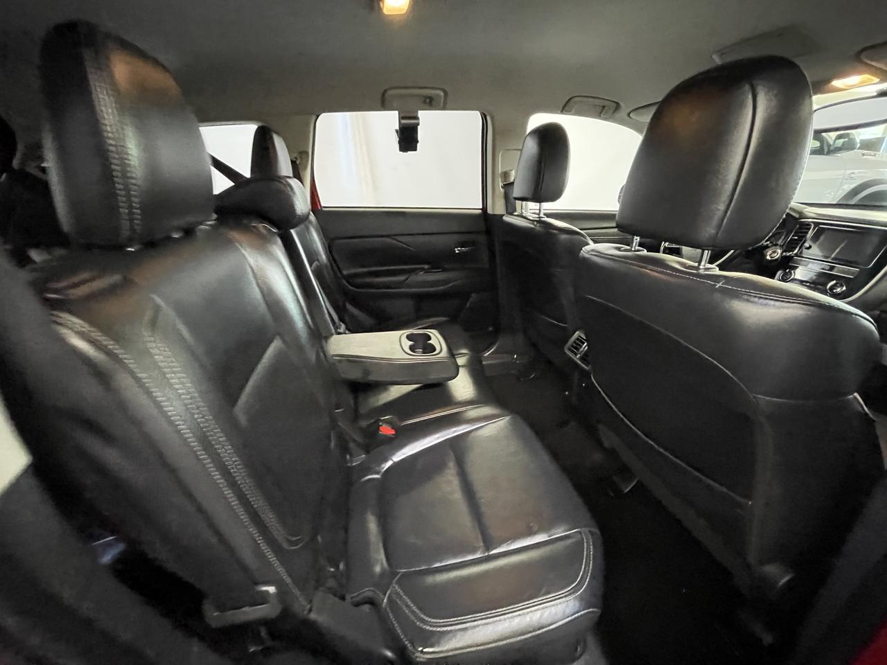 2019 MITSUBISHI OUTLANDER SE; LE; ES Kansas City MO