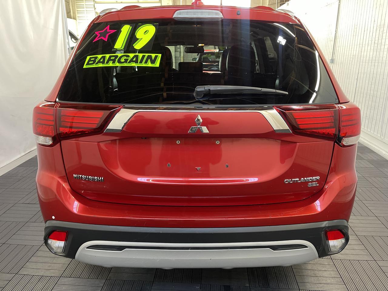 2019 MITSUBISHI OUTLANDER SE; LE; ES Kansas City MO