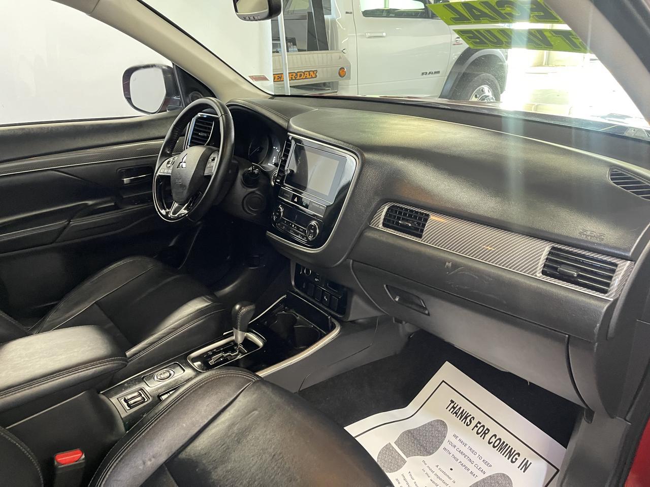2019 MITSUBISHI OUTLANDER SE; LE; ES Kansas City MO