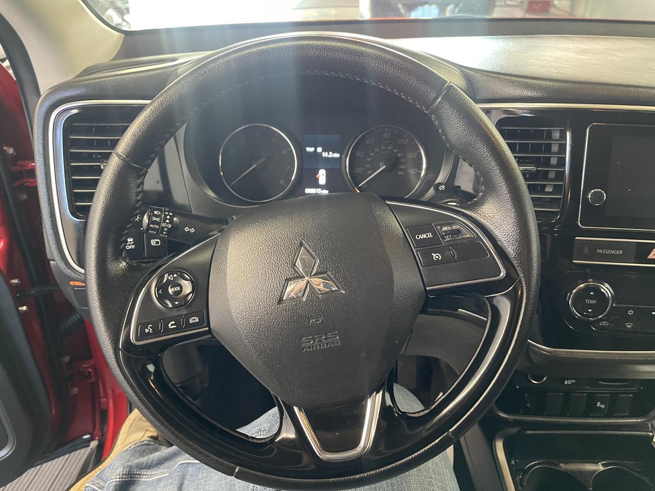 2019 MITSUBISHI OUTLANDER SE; LE; ES Kansas City MO