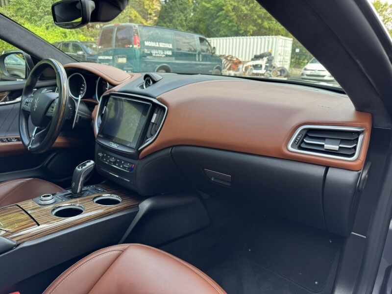 2019 Maserati Ghibli S GranLusso Willow Grove PA