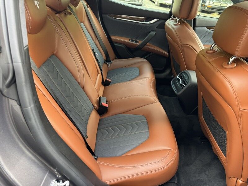 2019 Maserati Ghibli S GranLusso Willow Grove PA 2019 Maserati Ghibli S GranLusso Willow Grove PA