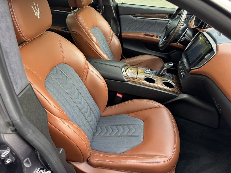 2019 Maserati Ghibli S GranLusso Willow Grove PA 2019 Maserati Ghibli S GranLusso Willow Grove PA