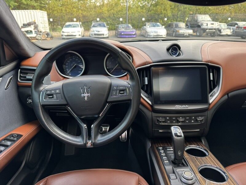 2019 Maserati Ghibli S GranLusso Willow Grove PA 2019 Maserati Ghibli S GranLusso Willow Grove PA