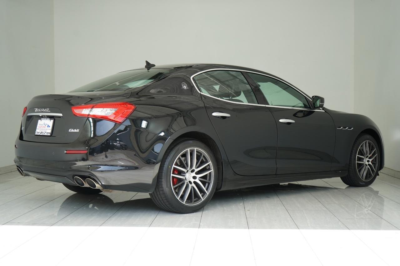2019 Maserati Ghibli S Q4 AWD BLIND SPOT ASSIST NAVIGATION SUNROOF LEATHER HEATED SEATS REAR CAMERA Carrollton TX