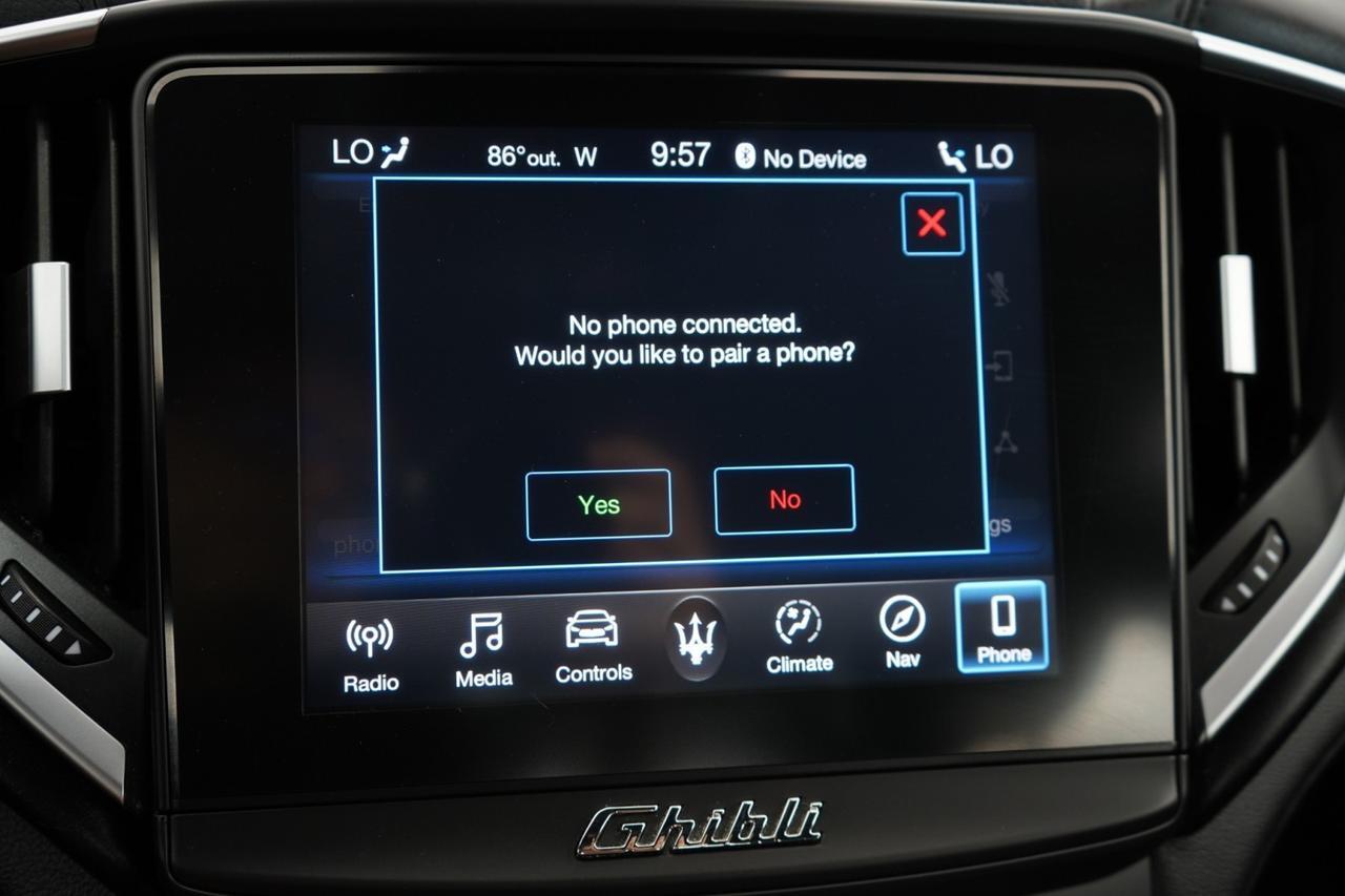 2019 Maserati Ghibli S Q4 AWD BLIND SPOT ASSIST NAVIGATION SUNROOF LEATHER HEATED SEATS REAR CAMERA Carrollton TX