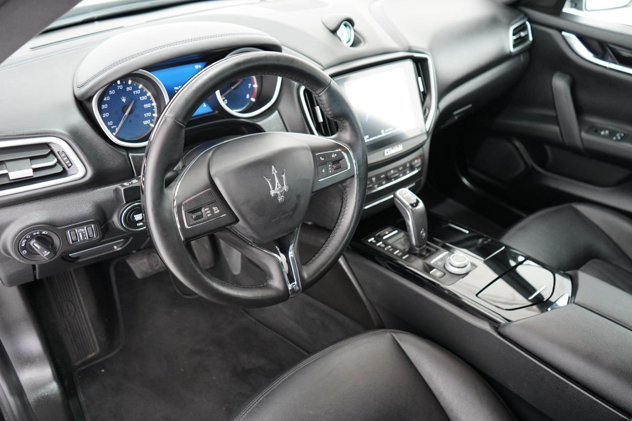 2019 Maserati Ghibli S Q4 AWD BLIND SPOT ASSIST NAVIGATION SUNROOF LEATHER HEATED SEATS REAR CAMERA Carrollton TX