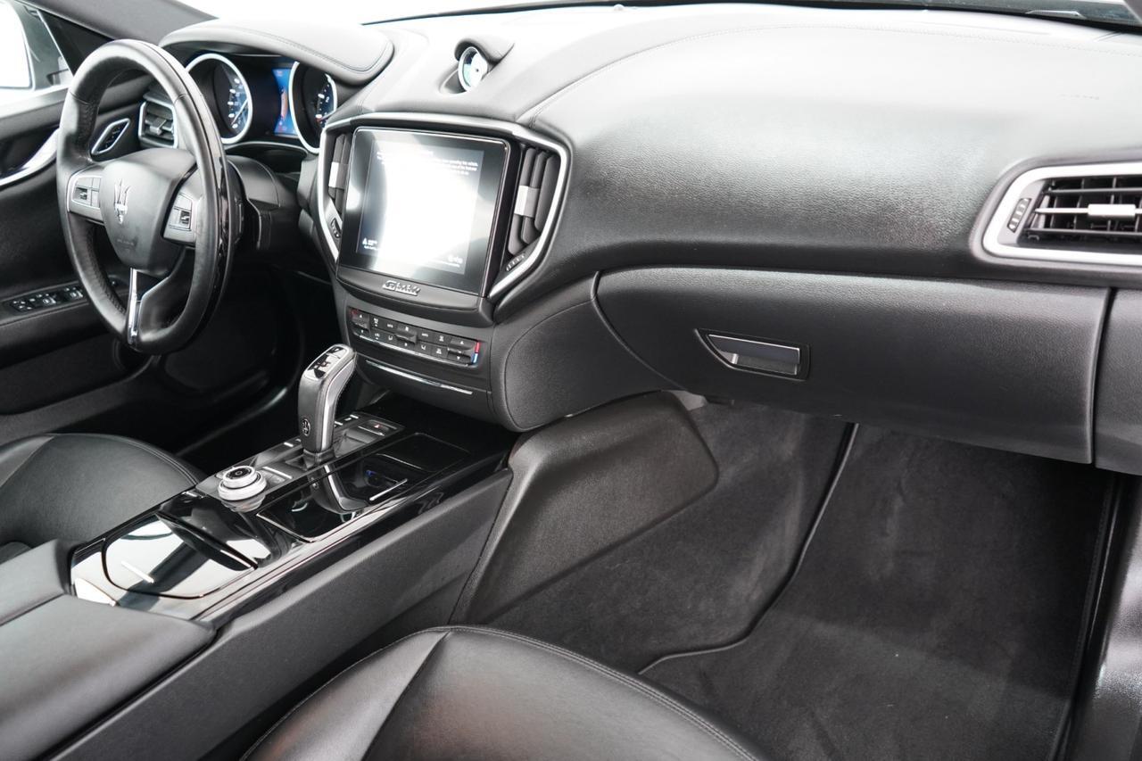 2019 Maserati Ghibli S Q4 AWD BLIND SPOT ASSIST NAVIGATION SUNROOF LEATHER HEATED SEATS REAR CAMERA Carrollton TX
