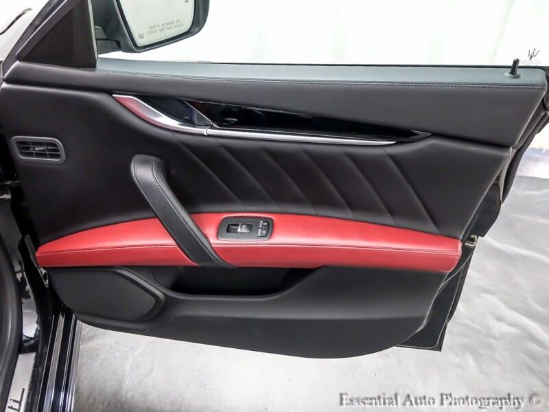 2019 Maserati Ghibli S Q4 GranLusso Willowbrook IL