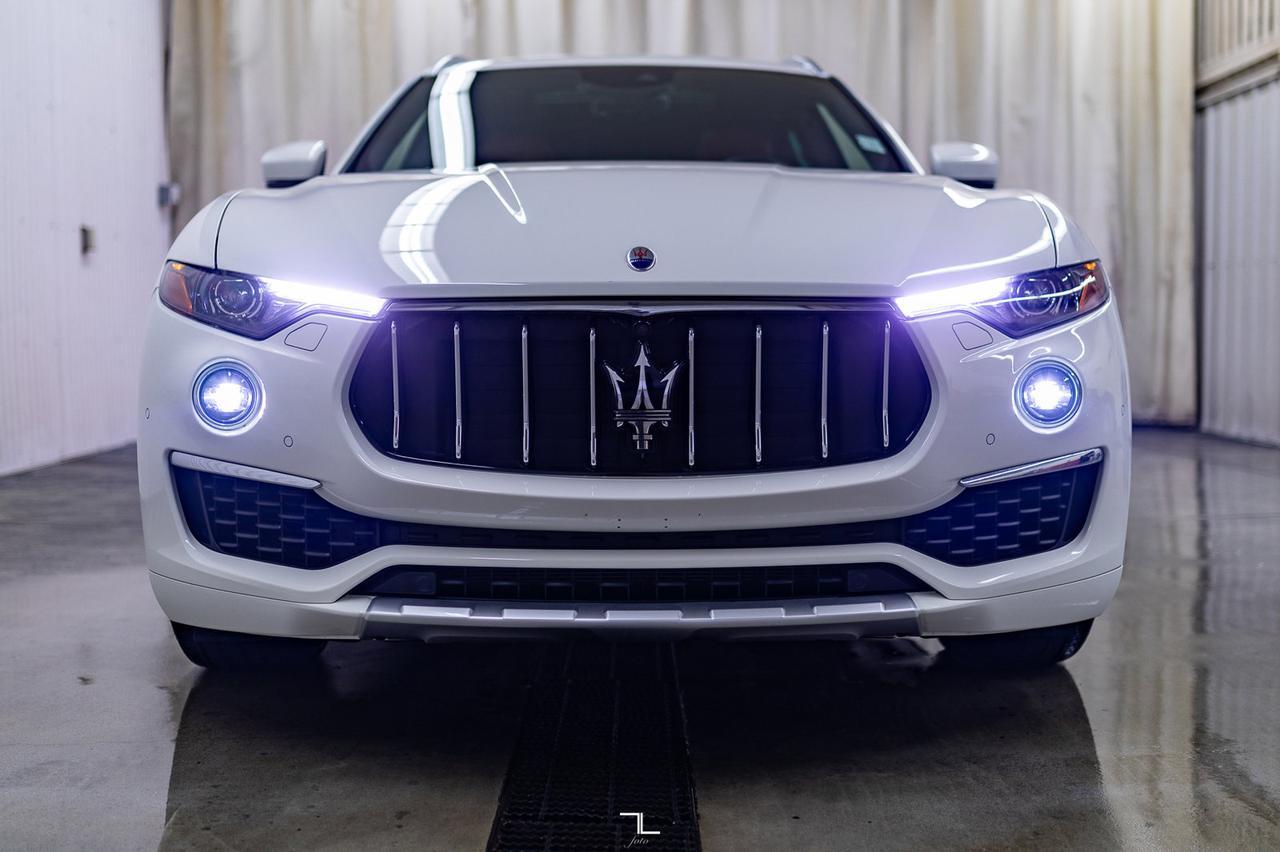 2019 Maserati Levante AWD GranLusso Leather Roof Nav Red Deer AB