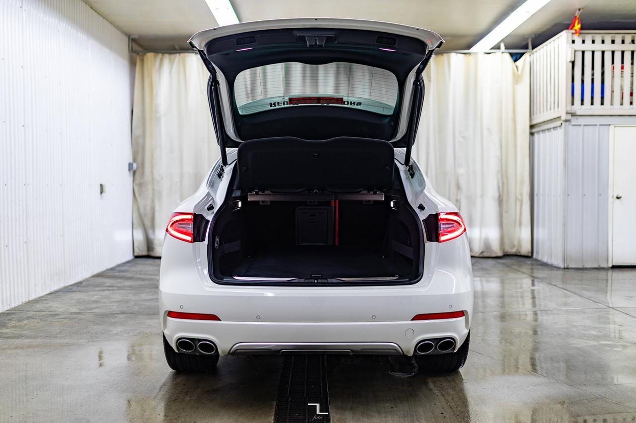 2019 Maserati Levante AWD GranLusso Leather Roof Nav Red Deer AB