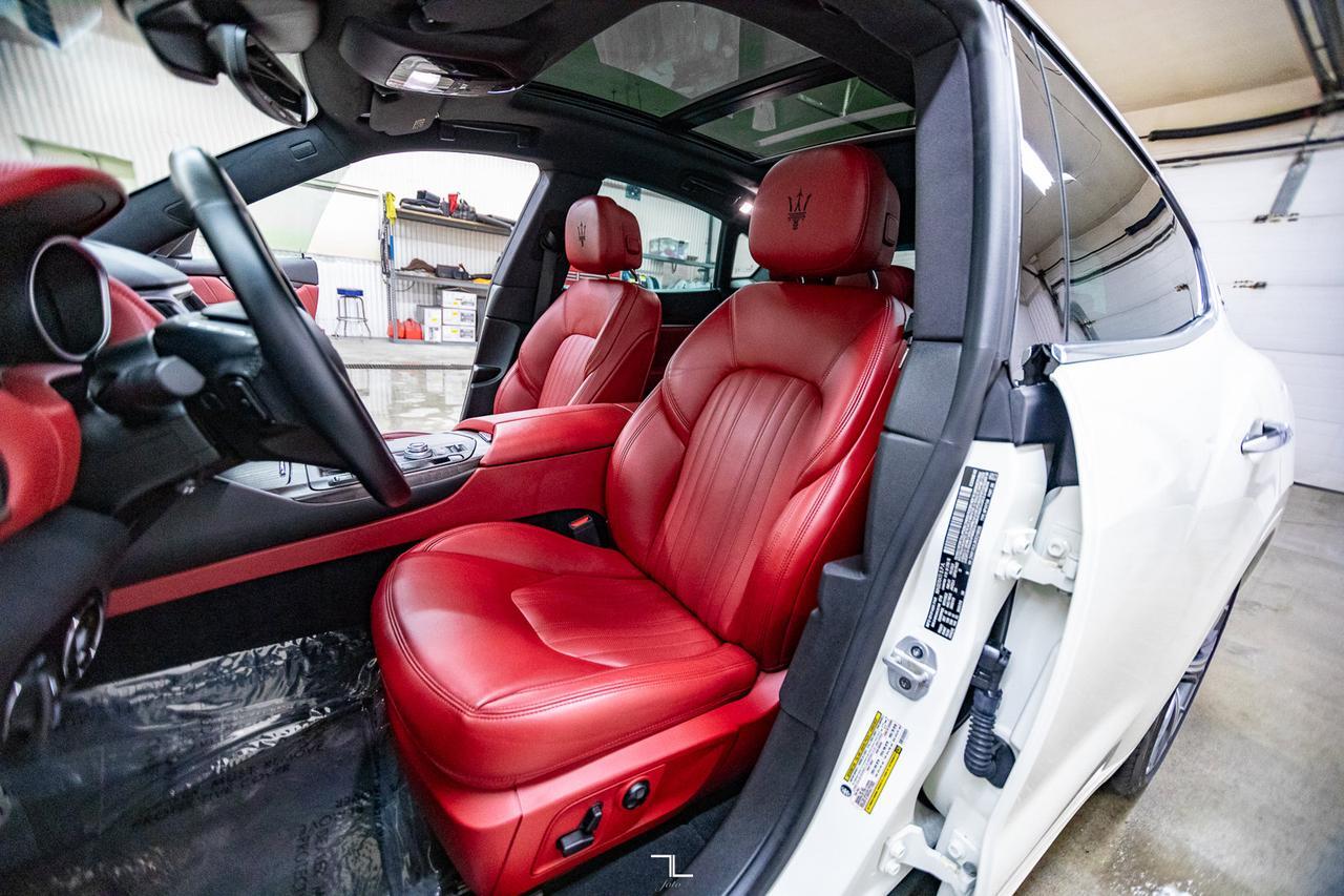 2019 Maserati Levante AWD GranLusso Leather Roof Nav Red Deer AB