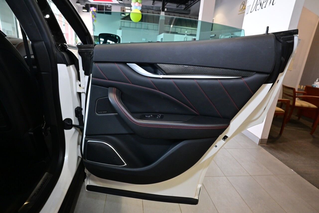 2019 Maserati Levante GranLusso, High Gloss Carbon Fiber Trim, 21'' Wheels Springfield NJ