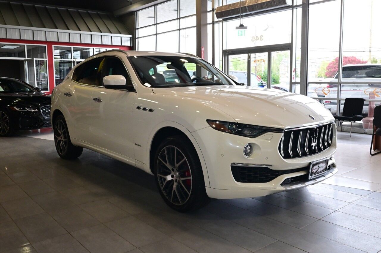 2019 Maserati Levante GranLusso, High Gloss Carbon Fiber Trim, 21'' Wheels Springfield NJ
