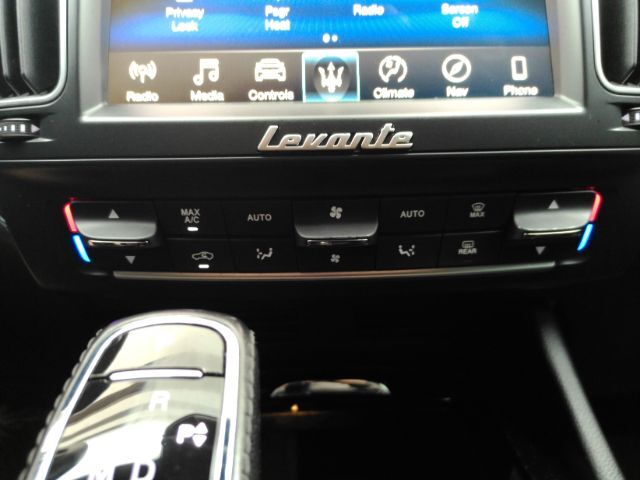 2019 Maserati Levante Levante Plano TX