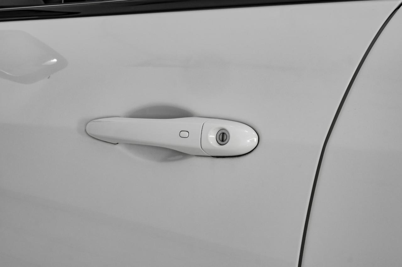 2019 Maserati Levante Q4 AWD BLIND SPOT NAVIGATION PANORAMA HARMAN KARDON LEATHER HEATED SEATS REAR CAMERA Carrollton TX