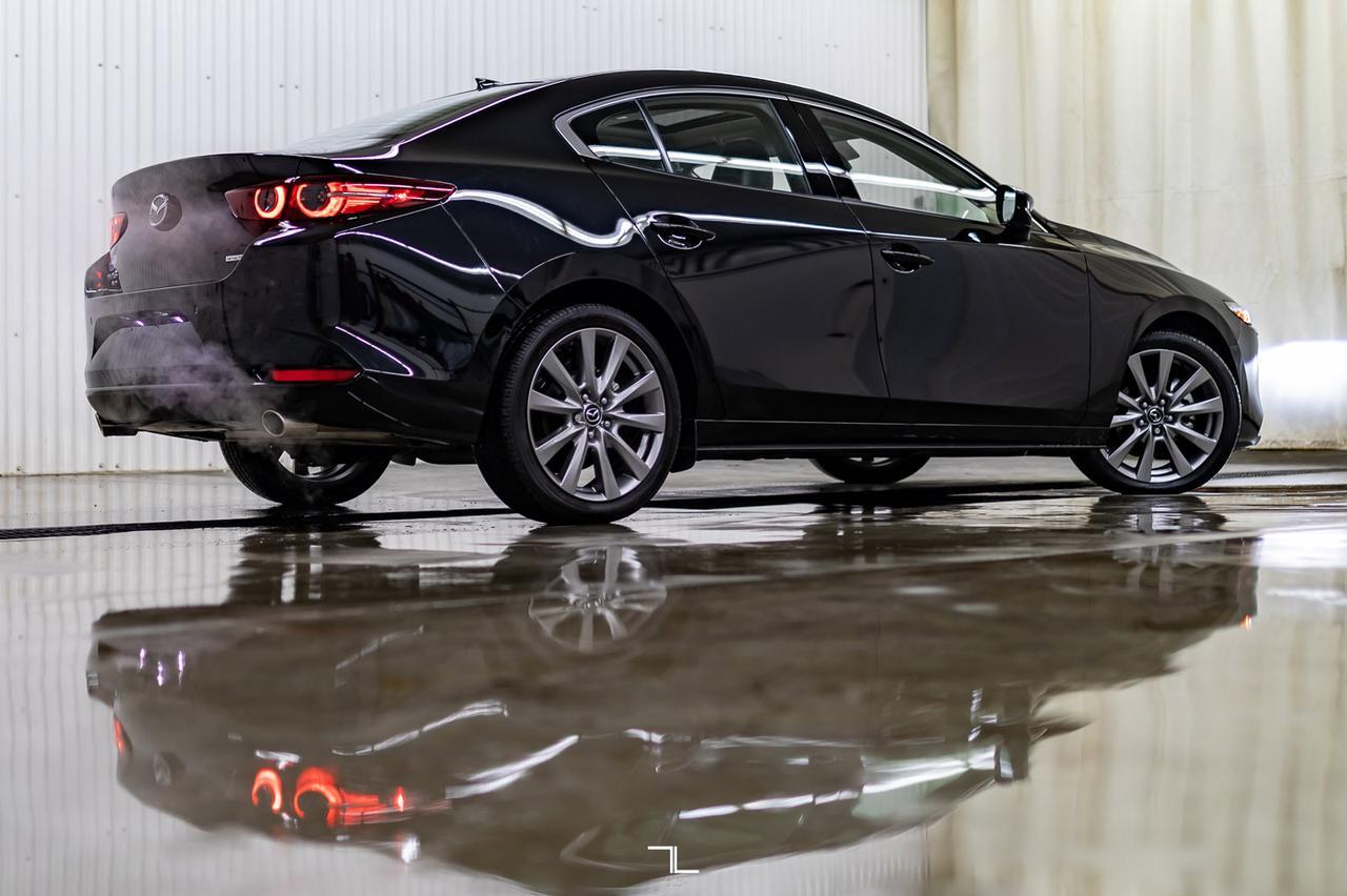 2019 Mazda 3 AWD GT Leather Roof Nav BCam Red Deer AB