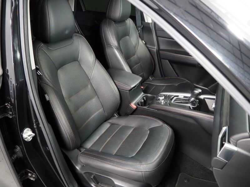 2019 Mazda CX-5 Grand Touring AWD *GT PREMIUM PKG, HEADS-UP DISPLAY, NAVIGATION, ADAPTIVE CRUISE, SAFETY ALERTS, BACKUP-CAMERA, MOONROOF, LEATHER, CLIMATE SEATS, HEATED STEERING, POWER LIFTGATE, BOSE, ANDROID & APPLE