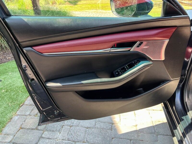 2019 Mazda Mazda3 Hatchback w/Premium Pkg Wilmington NC