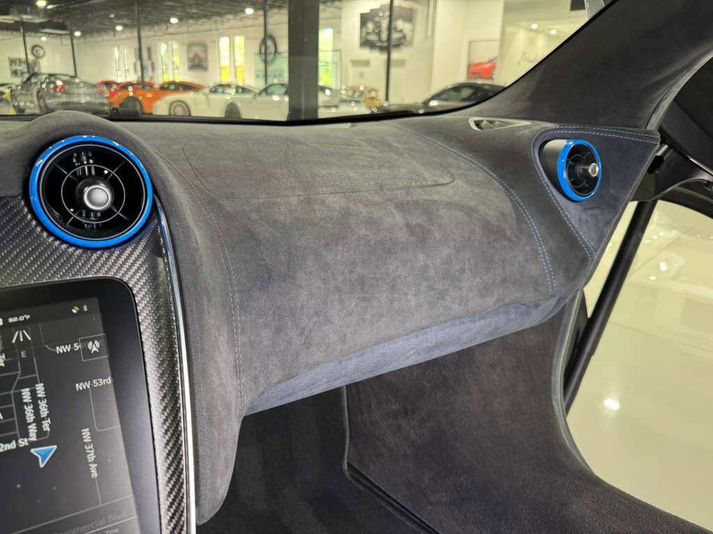 2019 McLaren 600LT MSO Cirrus Grey paint, MSO louvered fenders, P1 seats, carbon galore AND MORE!! Fort Lauderdale FL