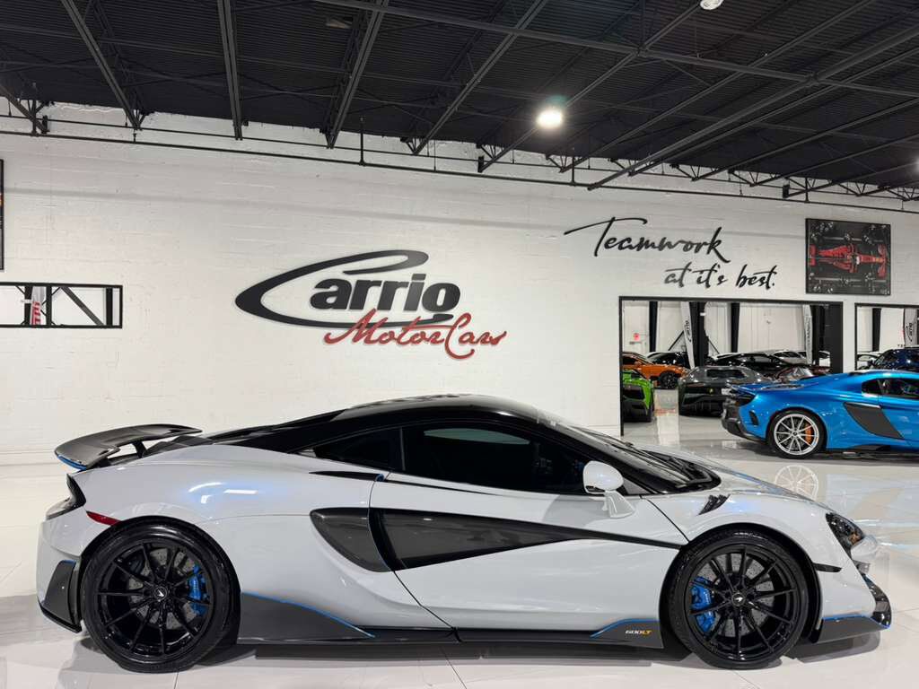2019 McLaren 600LT MSO Cirrus Grey paint, MSO louvered fenders, P1 seats, carbon galore AND MORE!! Fort Lauderdale FL