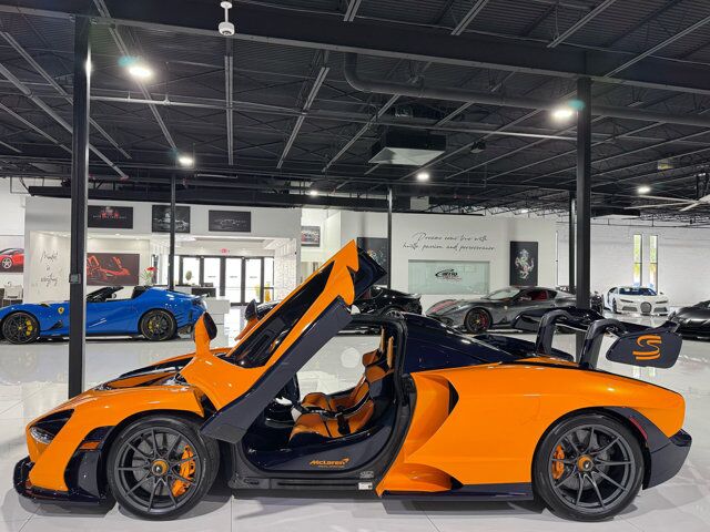 2019 McLaren SENNA Papaya Spark paint, exposed blue carbon throughout, Bowers & Wilkins audio and MUCH MORE!! Fort Lauderdale FL
