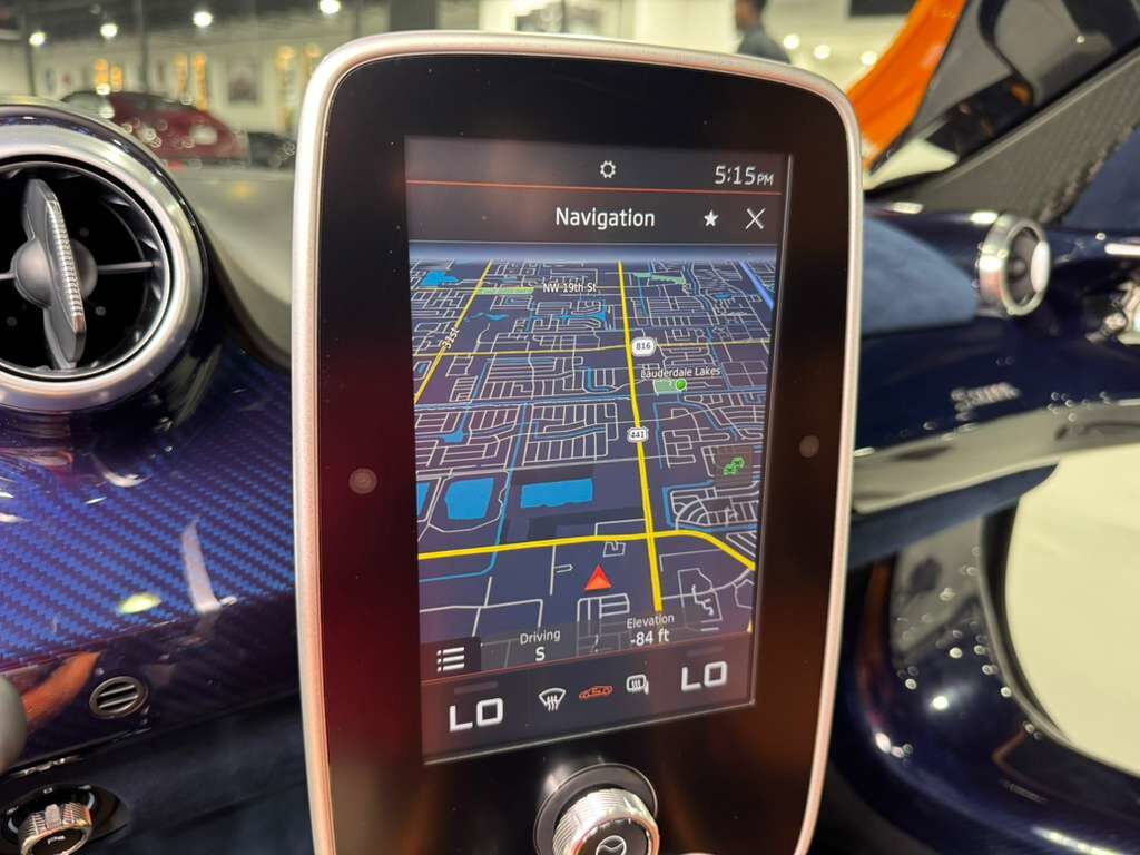 2019 McLaren SENNA Papaya Spark paint, exposed blue carbon throughout, Bowers & Wilkins audio and MUCH MORE!! Fort Lauderdale FL