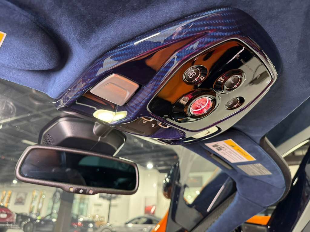 2019 McLaren SENNA Papaya Spark paint, exposed blue carbon throughout, Bowers & Wilkins audio and MUCH MORE!! Fort Lauderdale FL